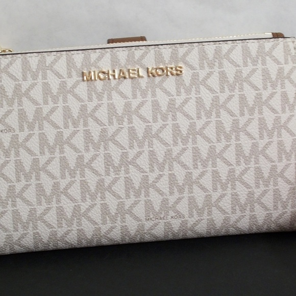 Michael Kors Signature Smartphone Wallet In White Logo Canvas Print Wristlet - Picture 2 of 8